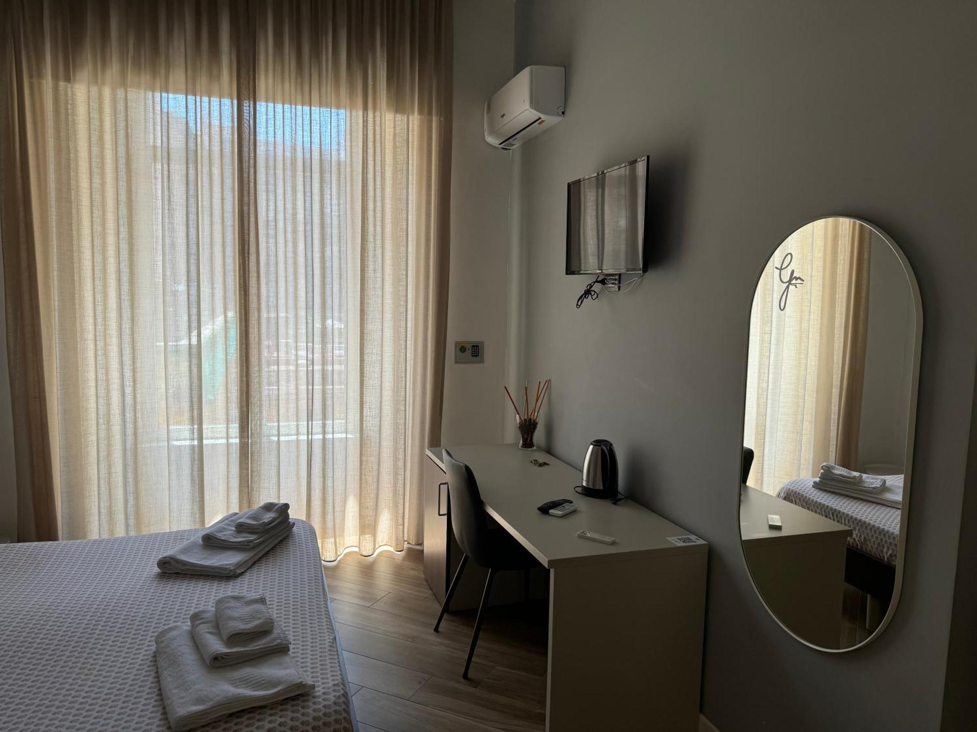 Rooms Garibaldi Nápoles Exterior foto